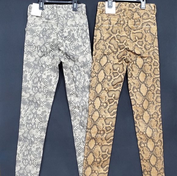 🆕️ZARA Snakeskin. High waisted skinny jeans - Picture 3 of 6